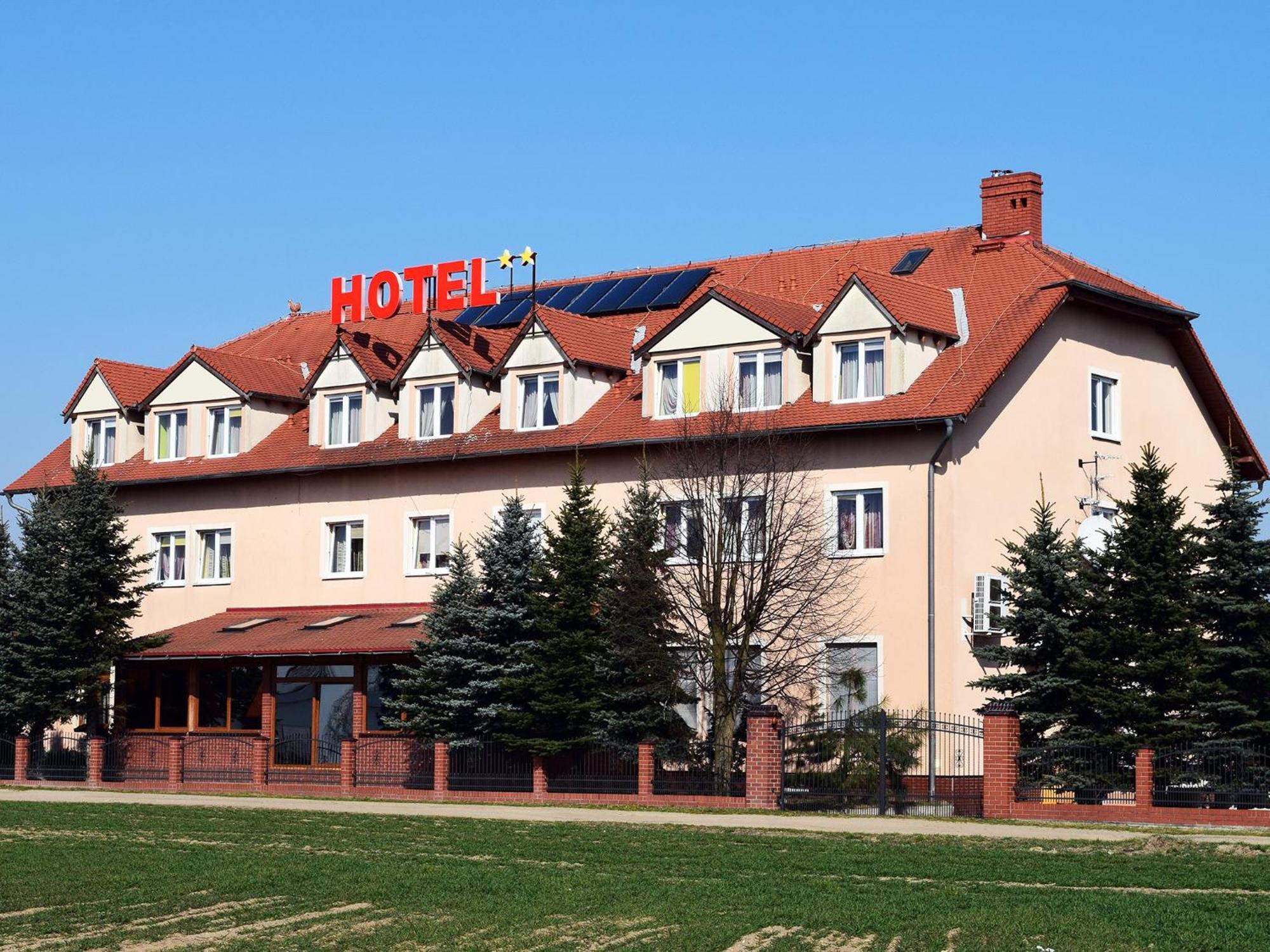 Hotel Jan Згожелець Екстер'єр фото