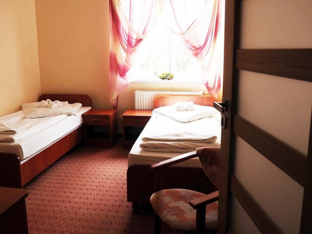 Hotel Jan Згожелець Екстер'єр фото